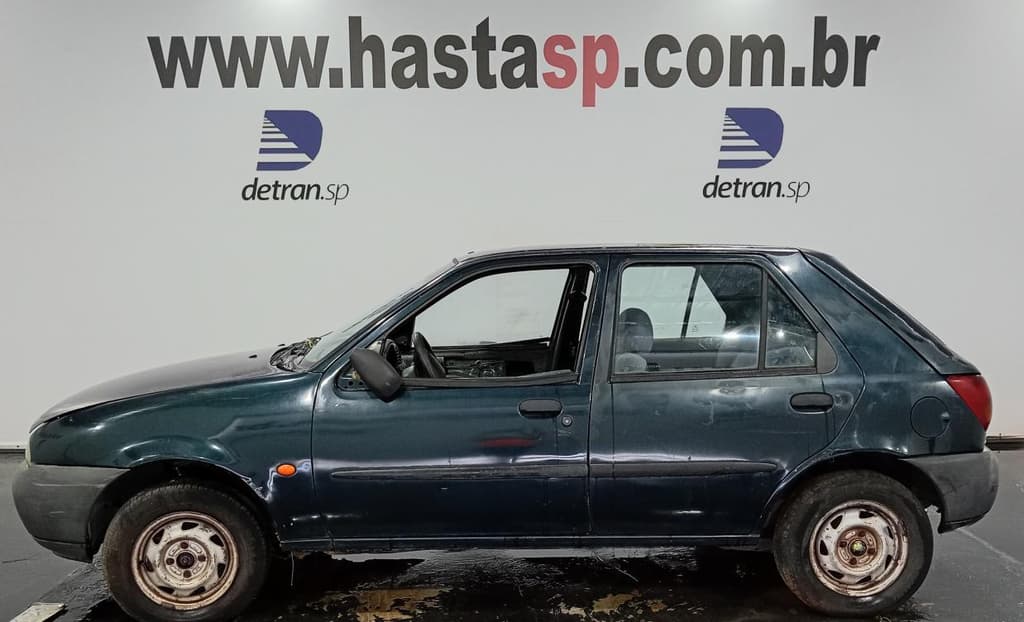 Ford Fiesta 1996 — foto 1