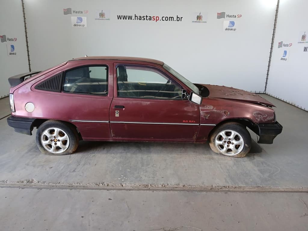 Chevrolet Kadett GL 1995, vermelha