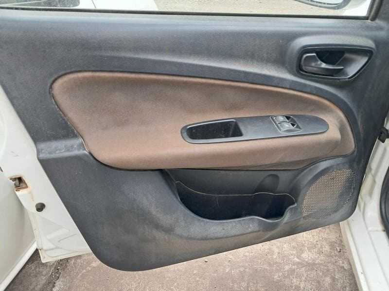 Fiat Uno 2021 — foto 13