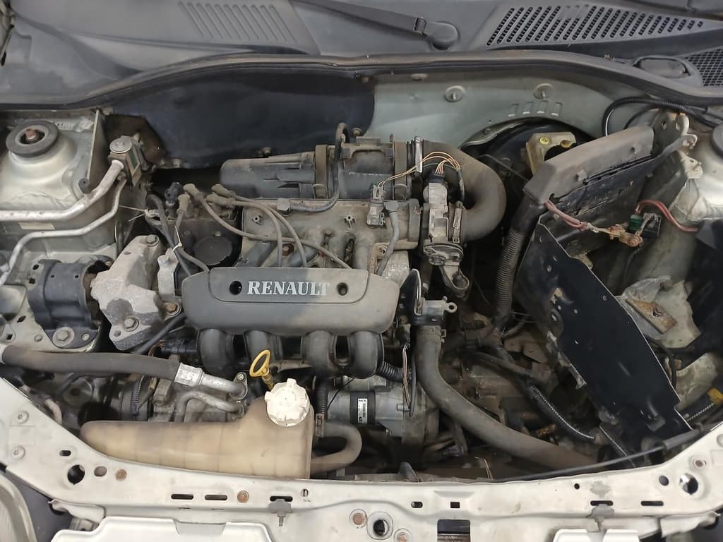 Renault Clio 2000 — foto 2