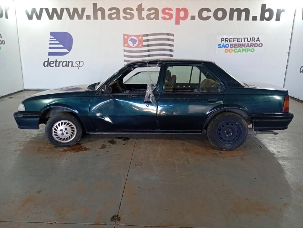 Chevrolet Monza GL 1996 — foto 1