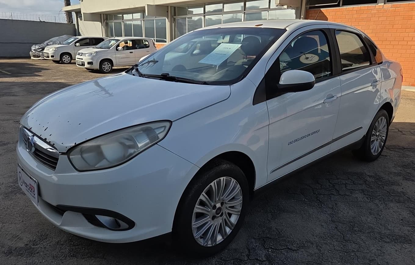 Fiat Siena Essence 1.6 de 2014