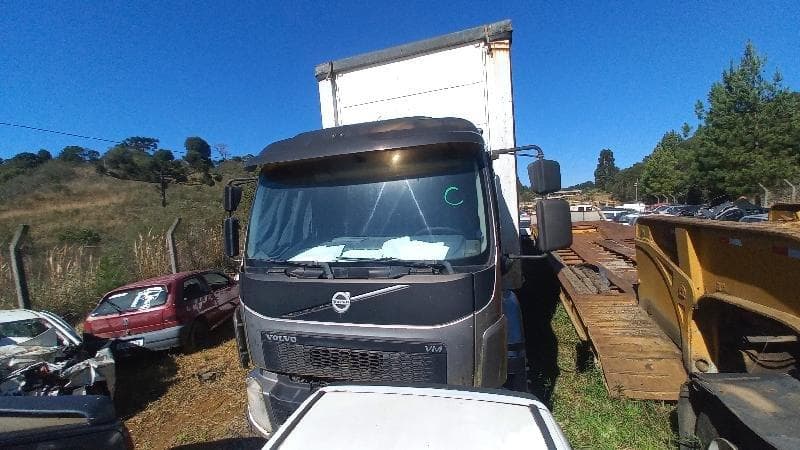 Volvo VM 270 6x2r 2014 — foto 6