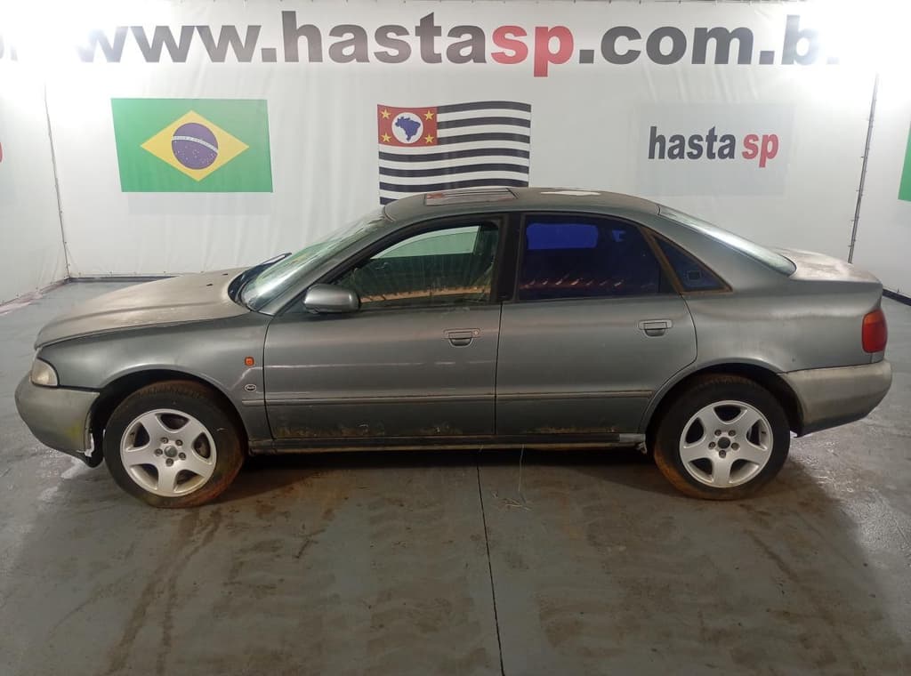 Audi A4 1995 — foto 2
