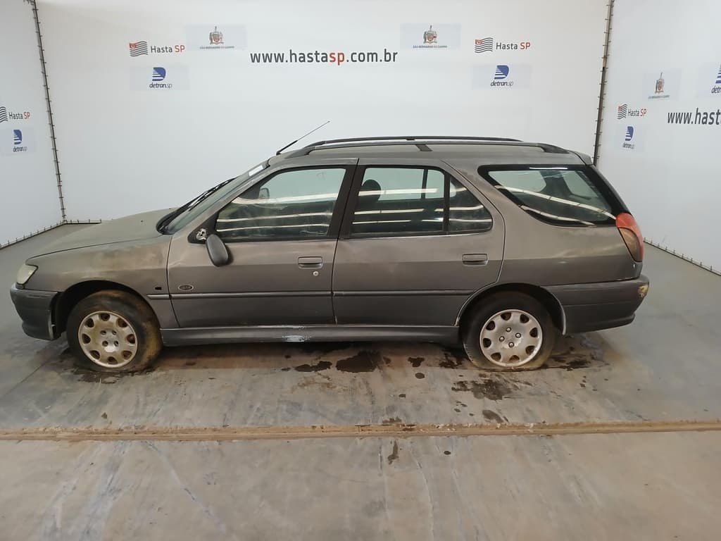 Peugeot 306 Soleil BRE 2001, cinza