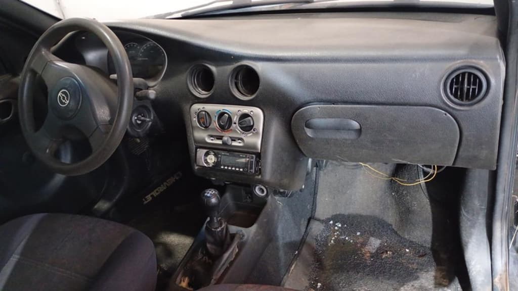 Chevrolet Celta 2002 — foto 1