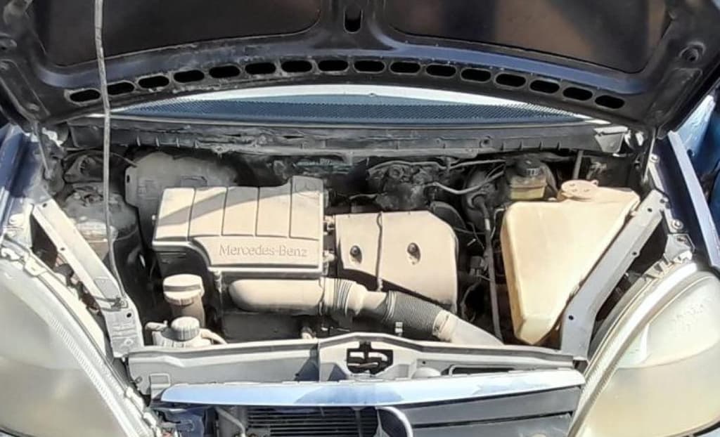 Mercedes-Benz A 160 1999, azul