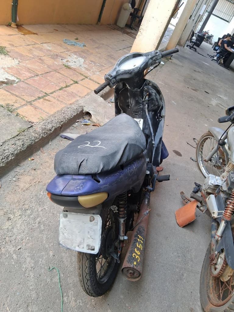 Honda C-100 BIZ 2003 — foto 2