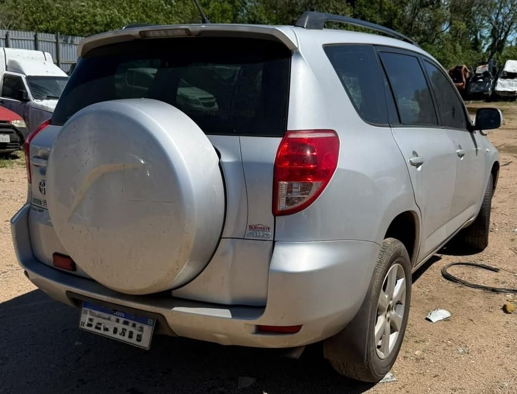 Toyota Rav4 2008 — foto 3