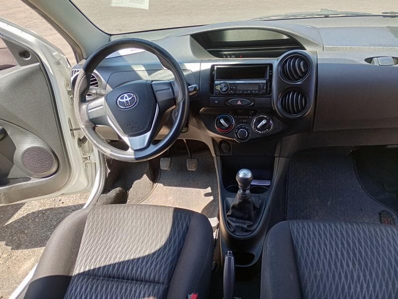 Toyota Etios 2019 — foto 27