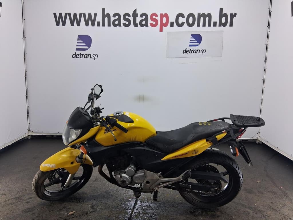 Honda CB 300r 2012 — foto 2
