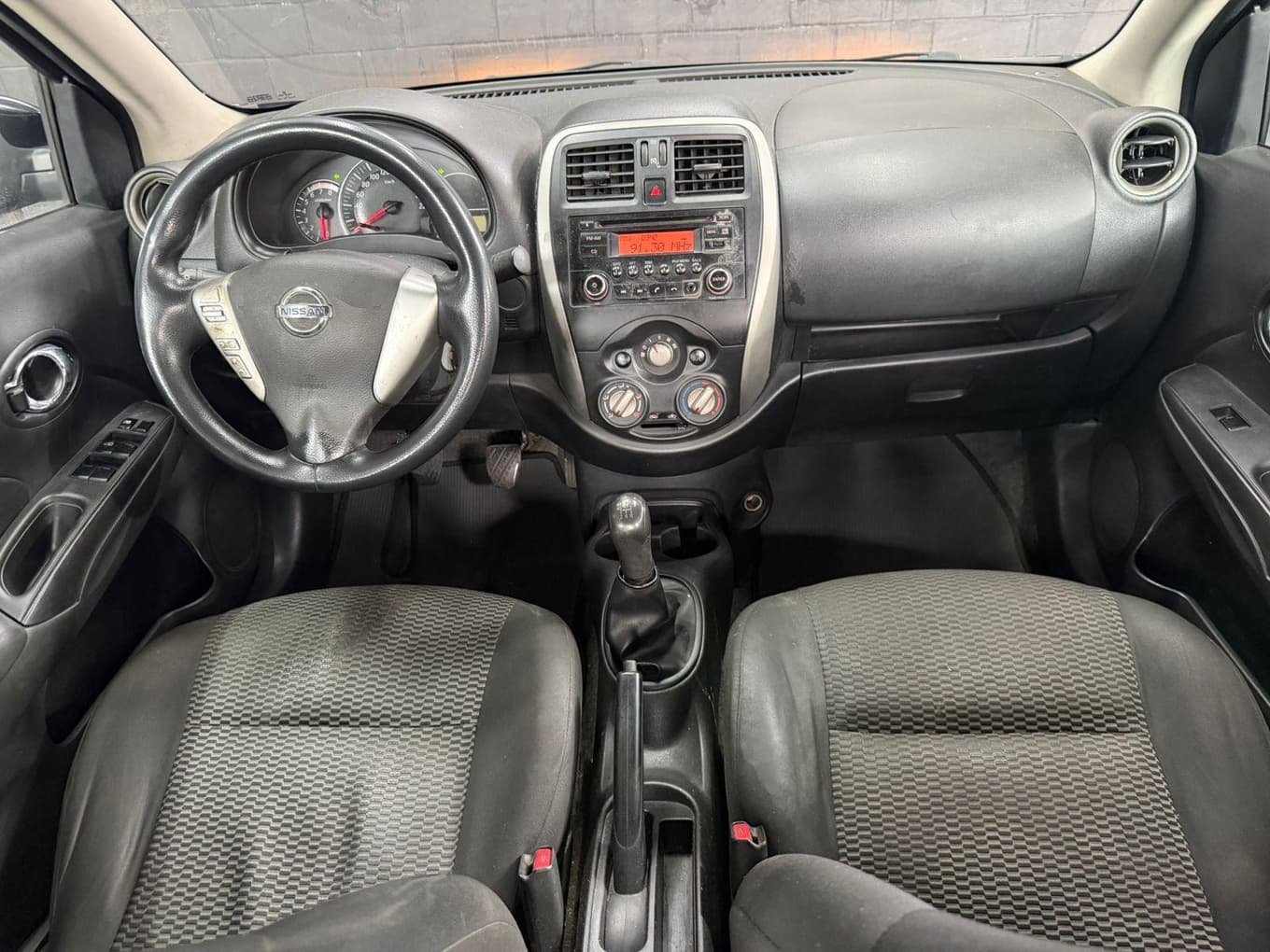 Nissan Versa 2020 — foto 9