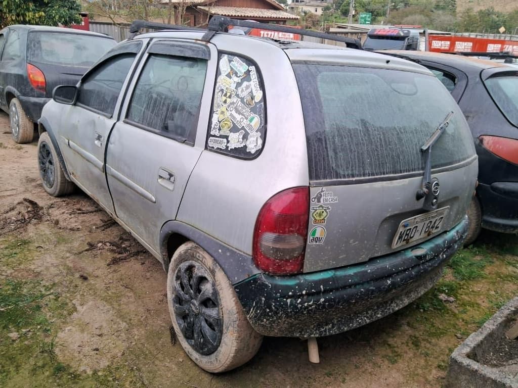 Chevrolet Gm/corsa Wind 2001 — foto 12