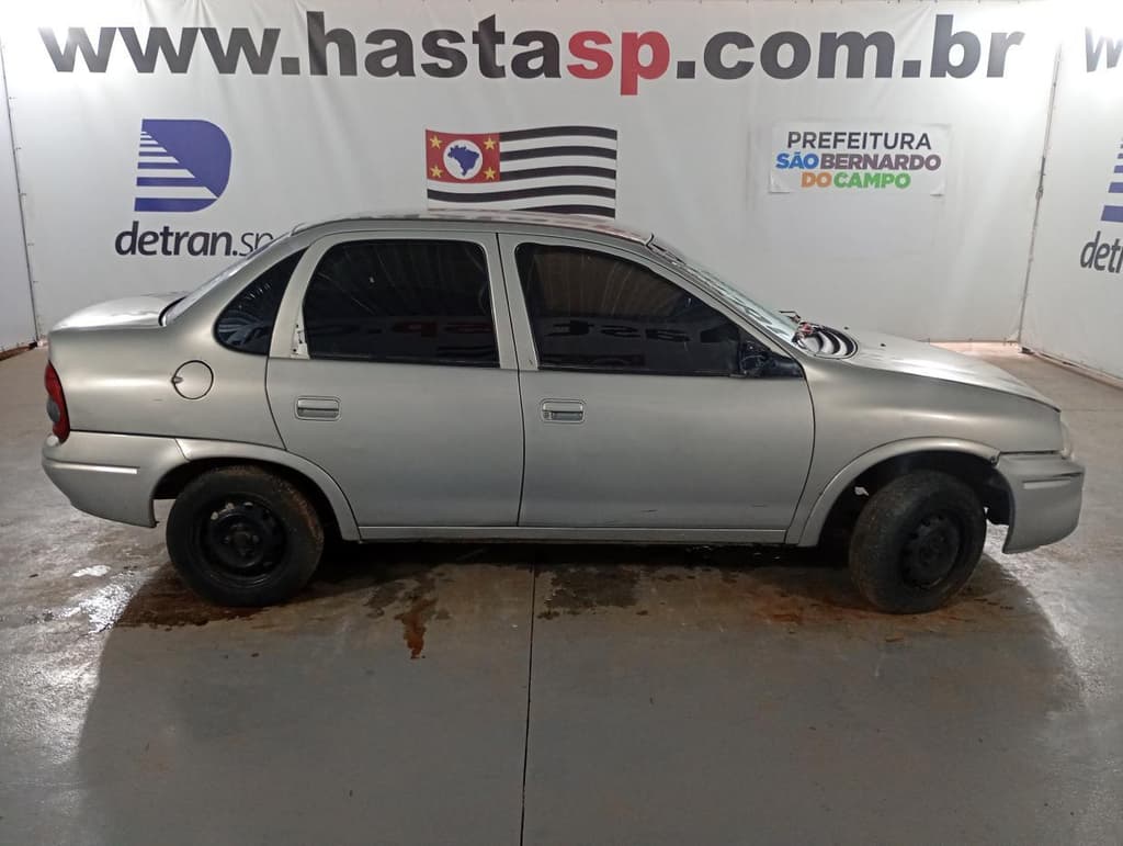 Chevrolet Corsa Classic 2004 — foto 1