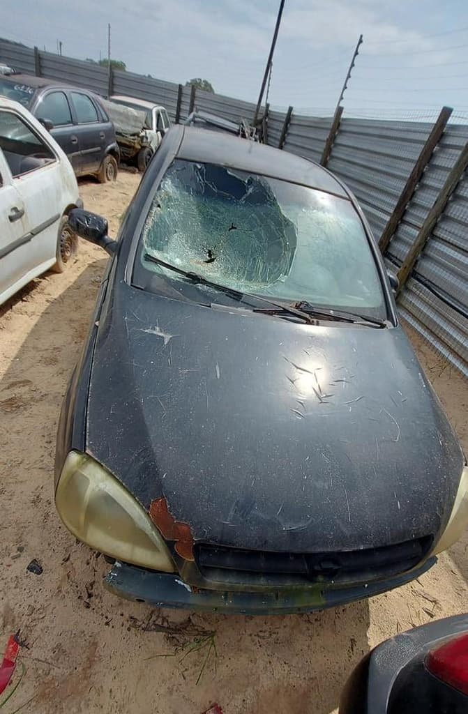 Chevrolet Gm/corsa Sedan 2002 — foto 14