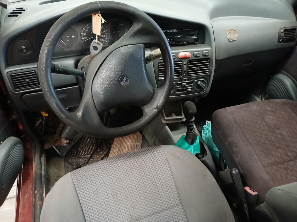 Fiat Siena ELX 1.0 16V 1998 — foto 2