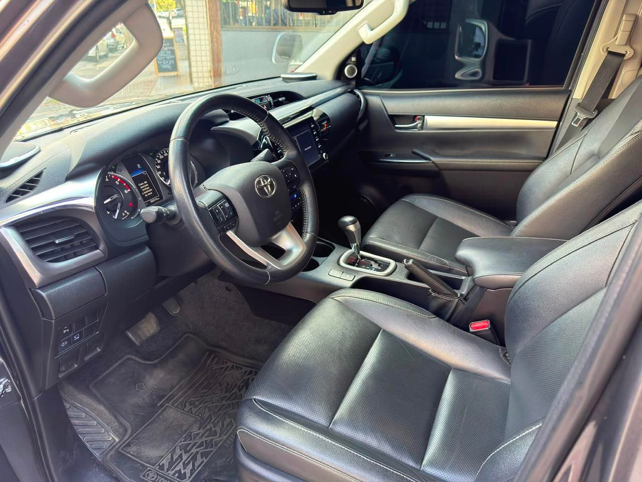 Toyota Hilux 2023 — foto 5