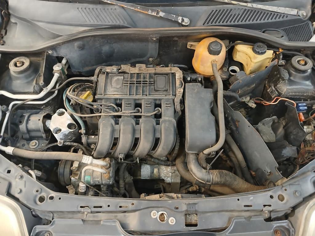 Renault Clio RN 1.0 2002 — foto 2