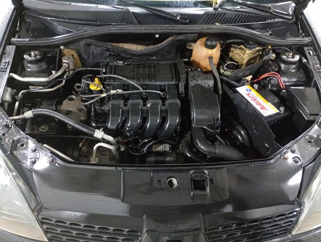 Renault Clio PRI 10 16vh 2003 — foto 6