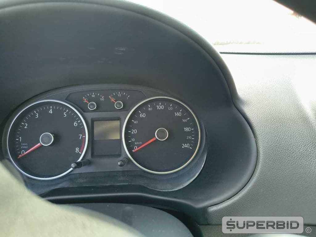 Volkswagen Voyage TL MB 2016 — foto 9