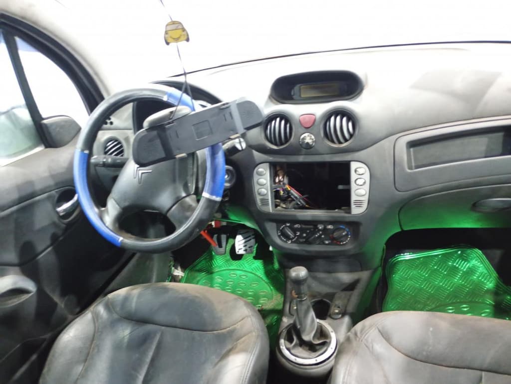Citroën C3 GLX 14 Flex 2011 — foto 5