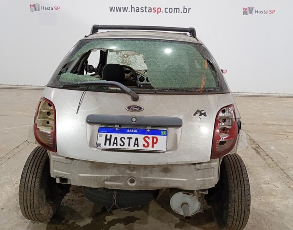 Ford KA GL 2004 — foto 1
