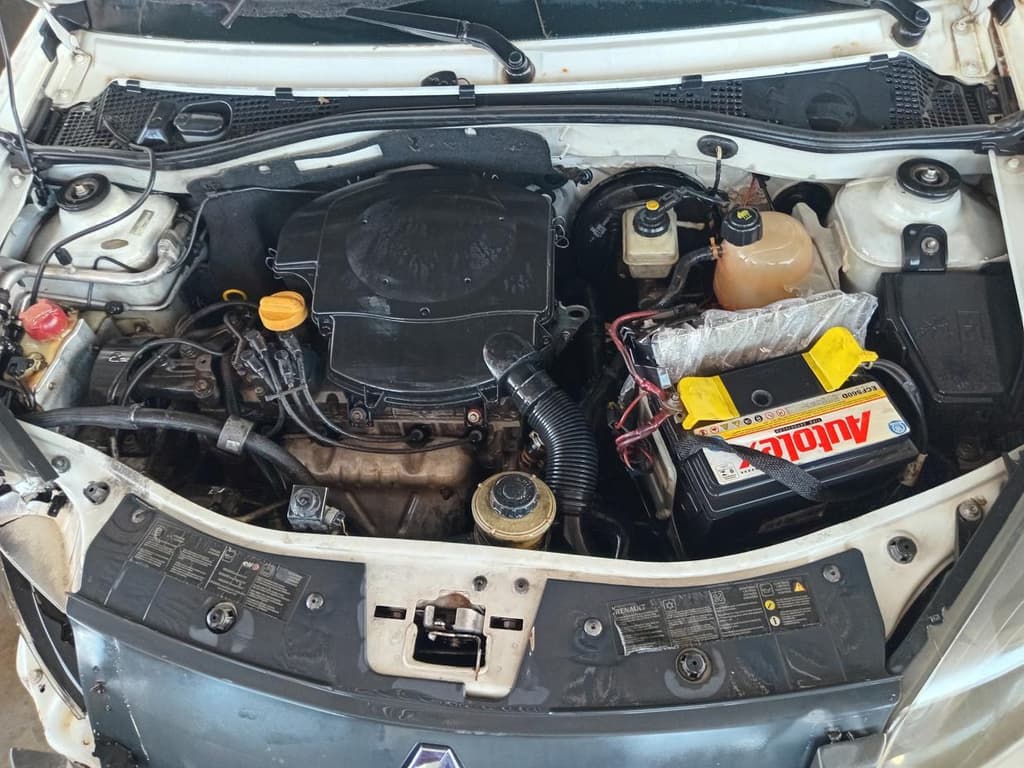 Renault Sandero STW 16hp 2014 — foto 2