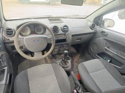 Ford Fiesta 2013 — foto 5
