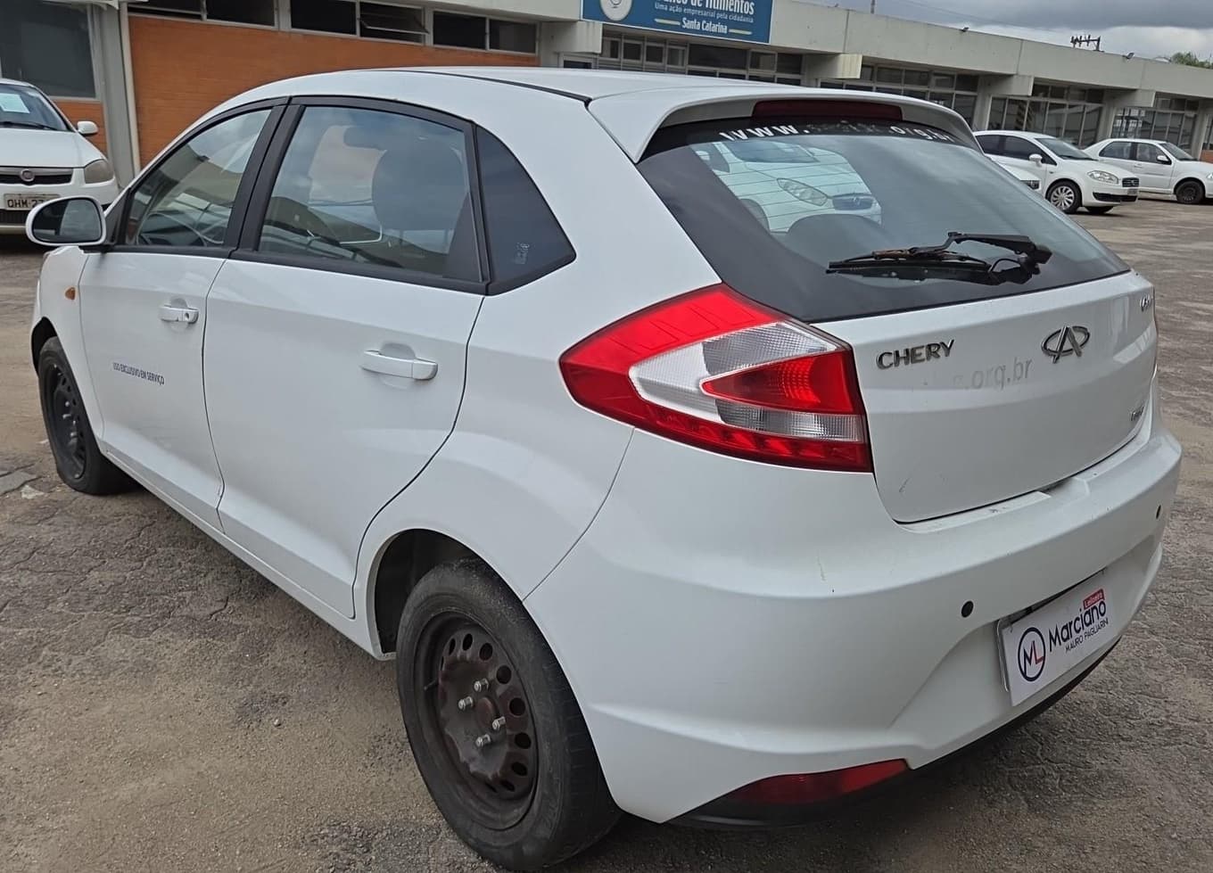Chery Celer Hatch 1.5 Flex de 2017 — foto 4