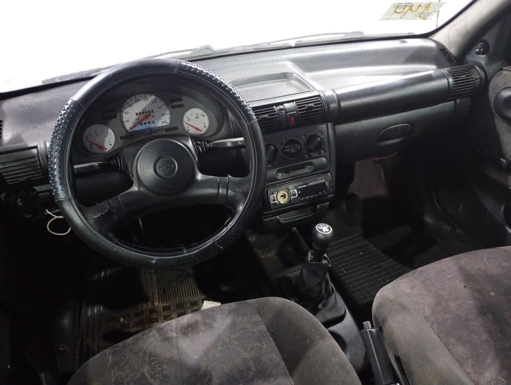 Chevrolet Corsa Mileniun 2002 — foto 5