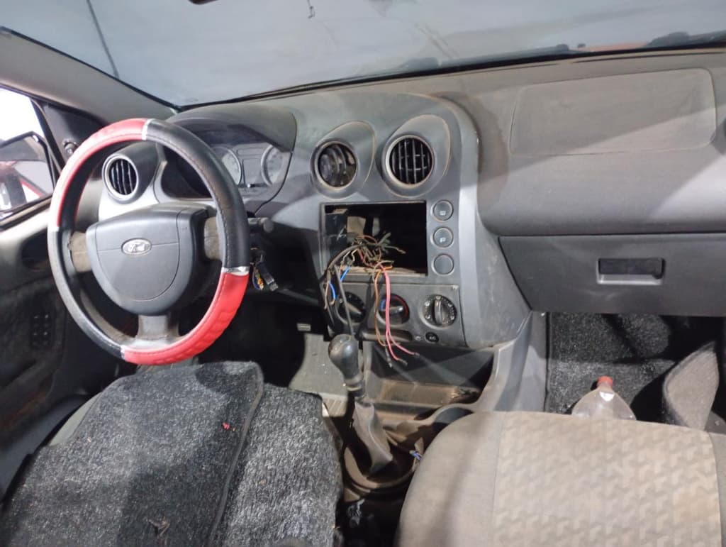 Ford Fiesta Edge 2003 — foto 5