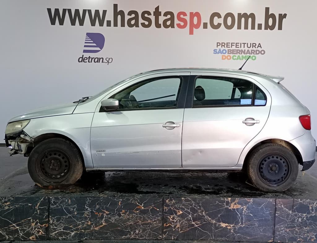 Volkswagen GOL 1.0 2011, prata