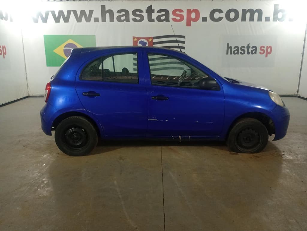 Nissan Nissan March 10 Flex 2012, azul