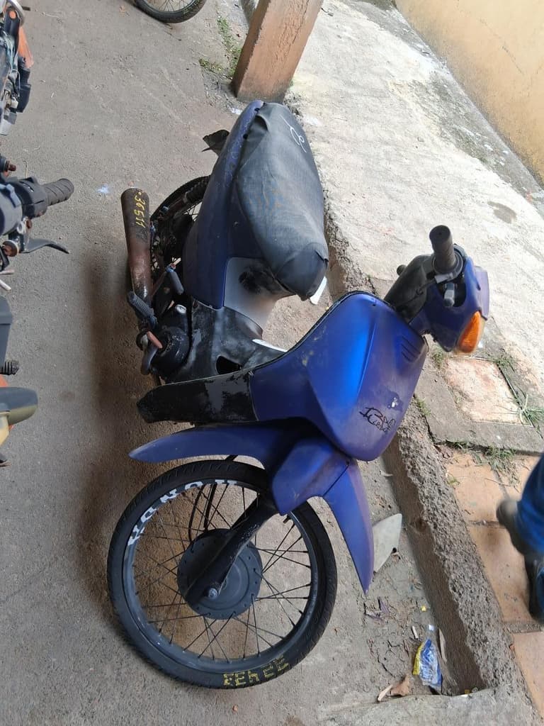 Honda C-100 BIZ 2003