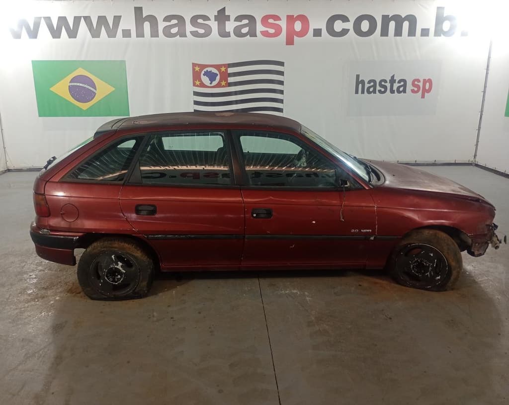 Chevrolet Astra GLS 1995, vermelha