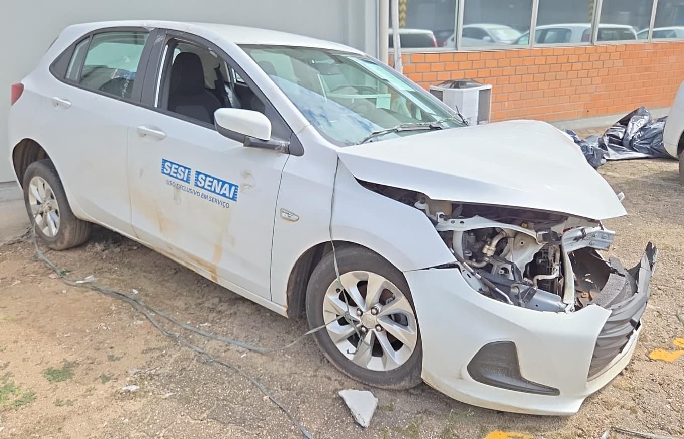 Chevrolet Onix Hatch 1.0 de 2016 — foto 2