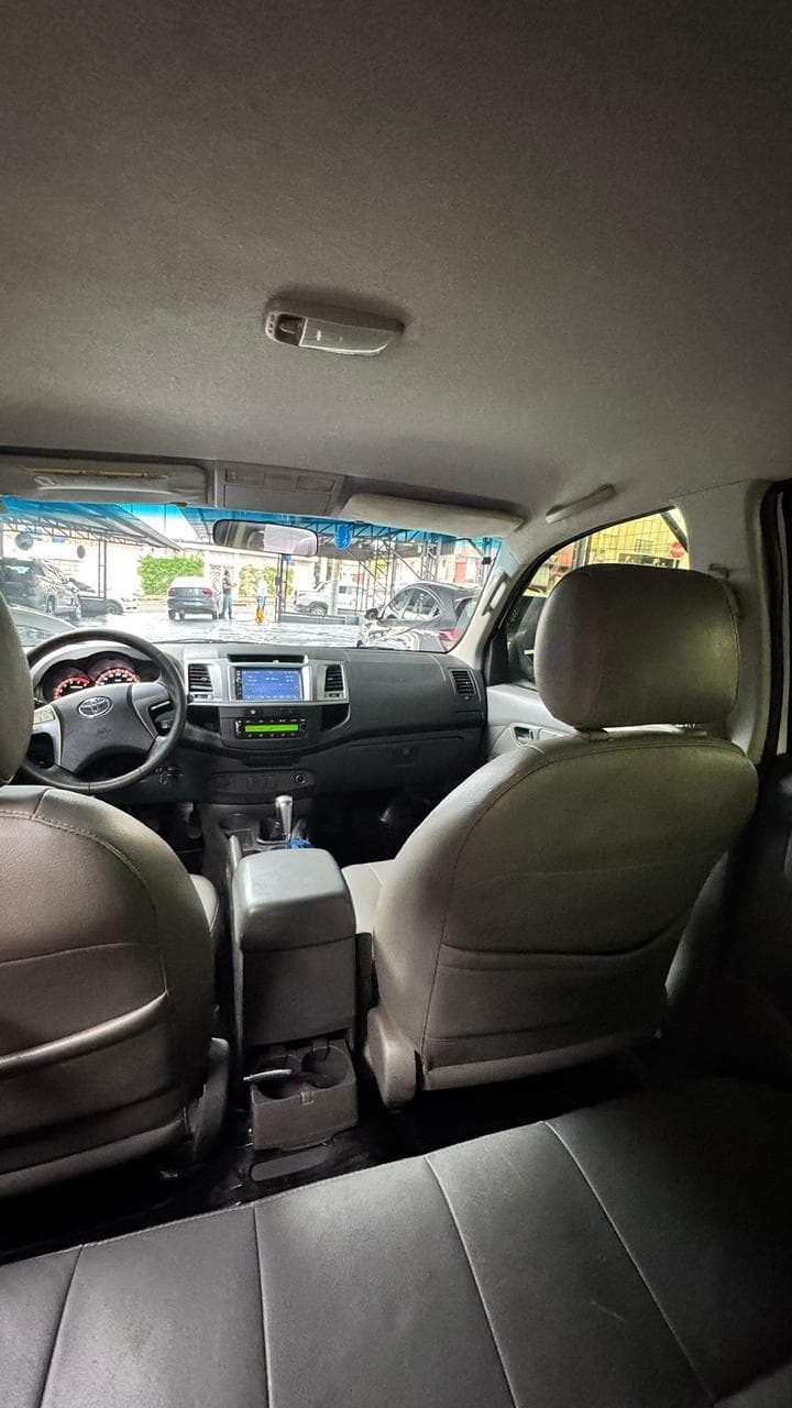 Toyota Hilux 2013 — foto 7
