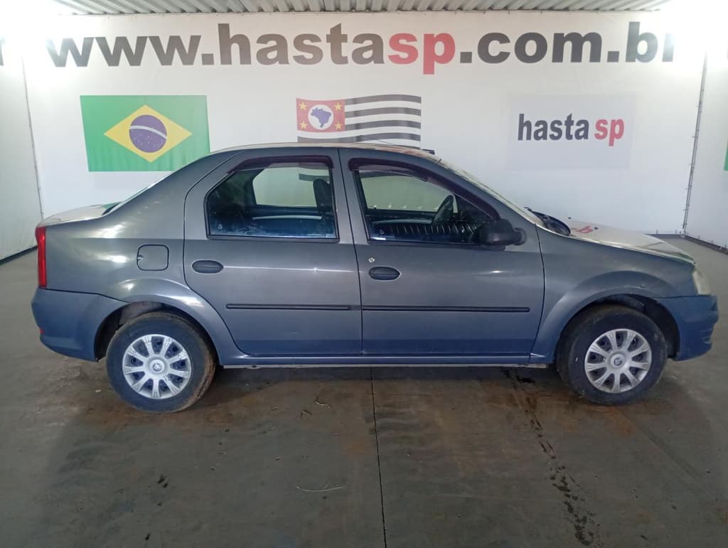 Renault Logan AUT 1016v 2011 — foto 1