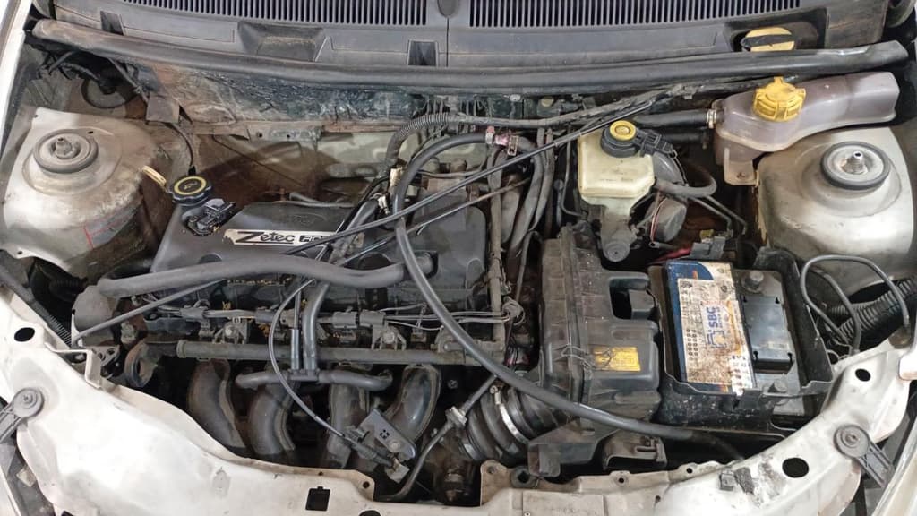 Ford KA GL 2000 — foto 2
