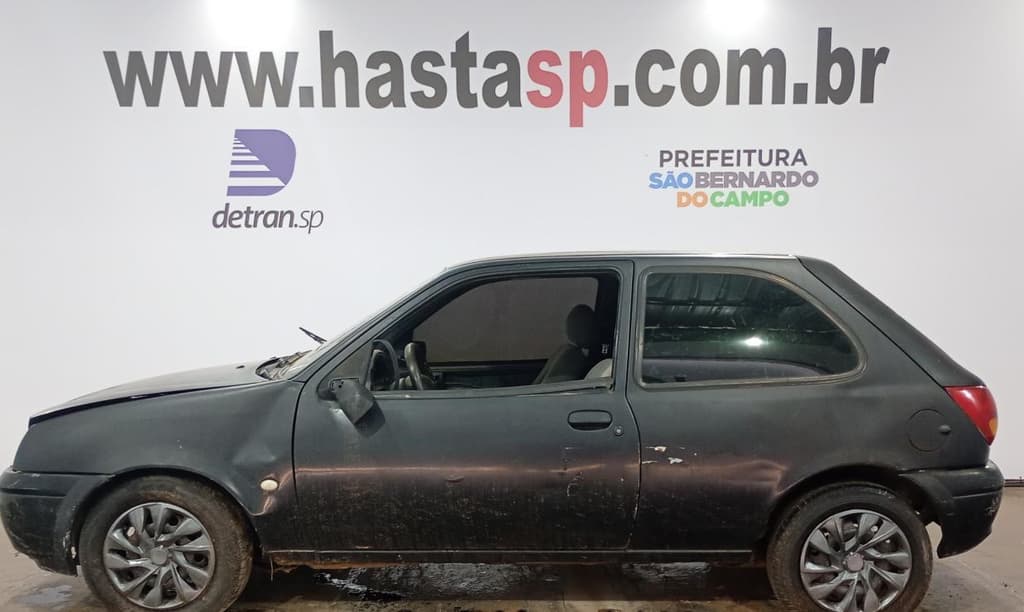Ford Fiesta GL 2001 — foto 2