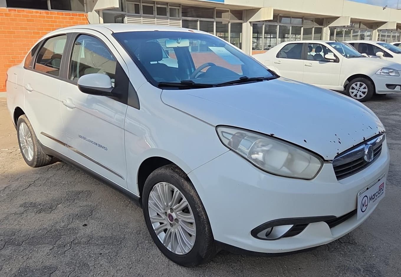Fiat Siena Essence 1.6 de 2014 — foto 2