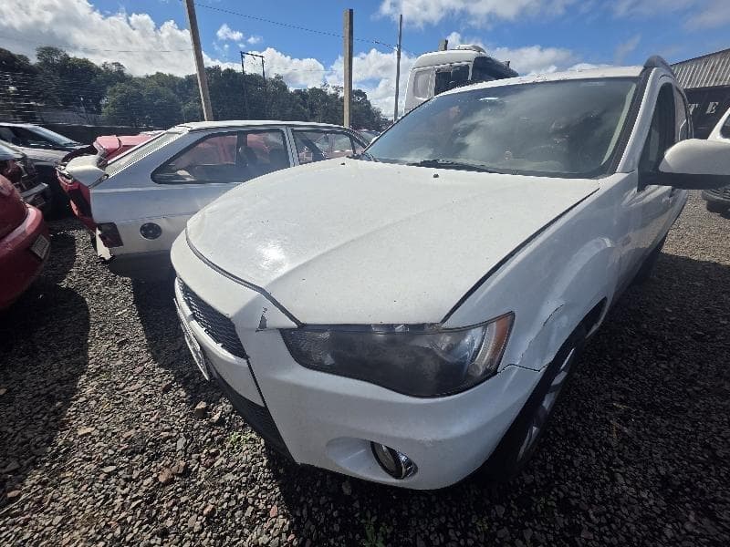 Mitsubishi Outlander 2.0 2011 — foto 11
