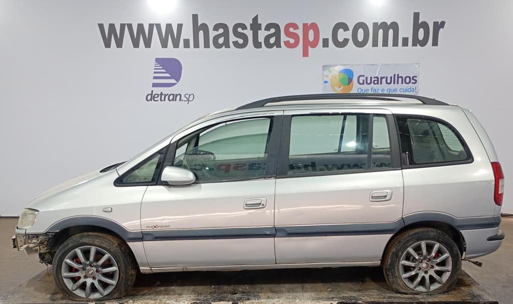 Chevrolet Zafira 2001 — foto 2