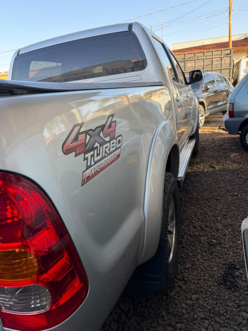 Toyota Hilux SRV 2009 — foto 3