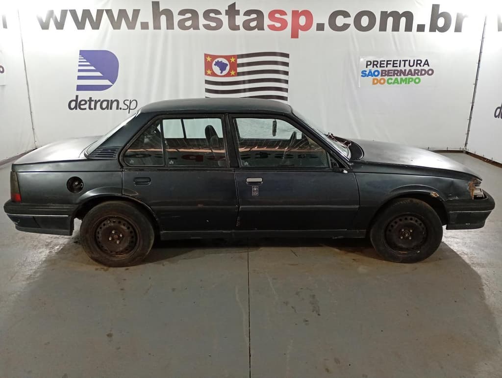 Chevrolet Monza GLS 1996 — foto 1
