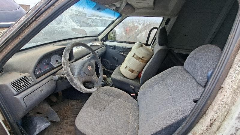 Fiat Fiorino 2010 — foto 7