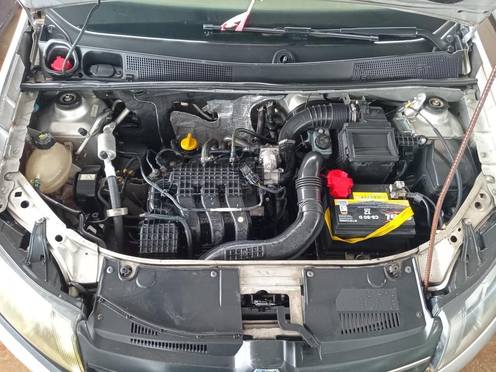 Renault Logan Auth 10 2018 — foto 2