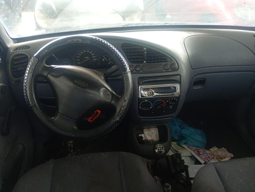 Ford Fiesta 1997 — foto 3