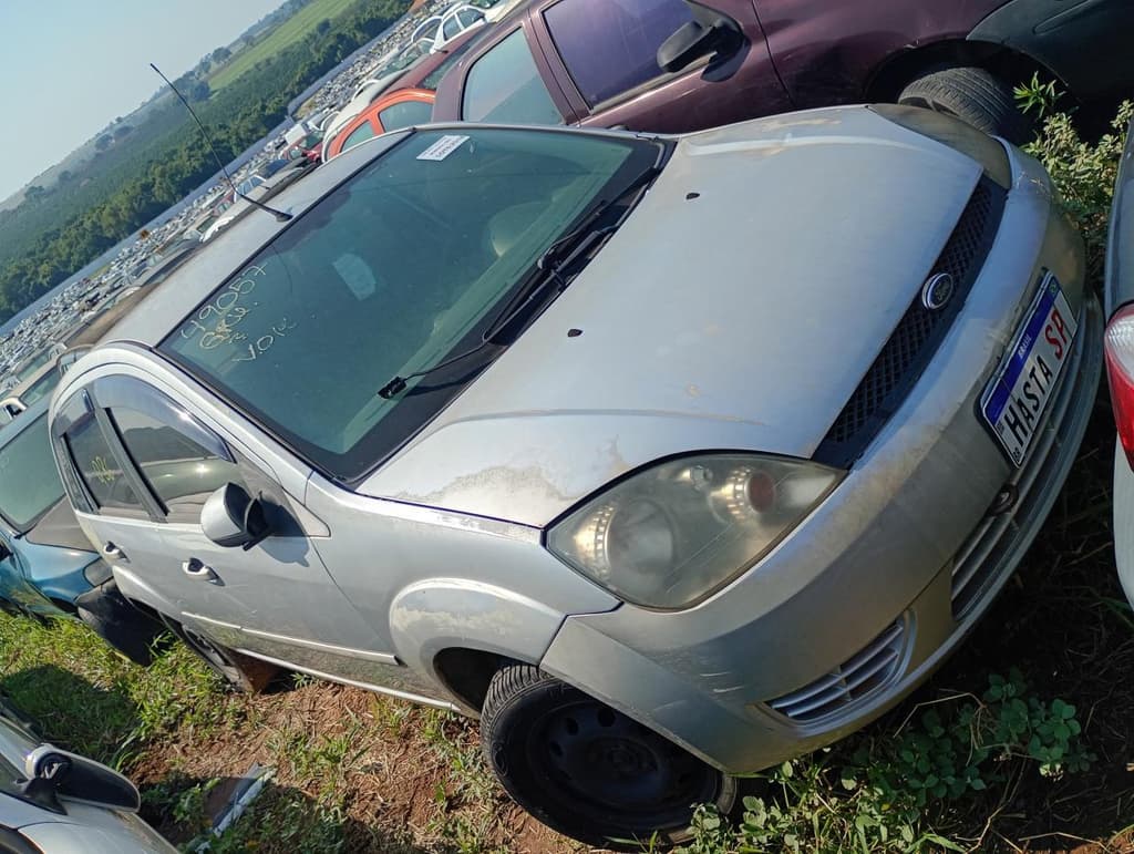 Ford Fiesta 2005, prata