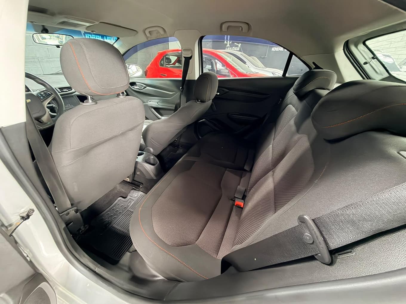 Chevrolet Onix 2016 — foto 8